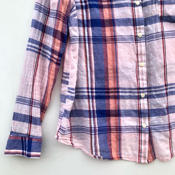 Old Navy Classic Plaid Button Down Size M - Picture 4 of 8